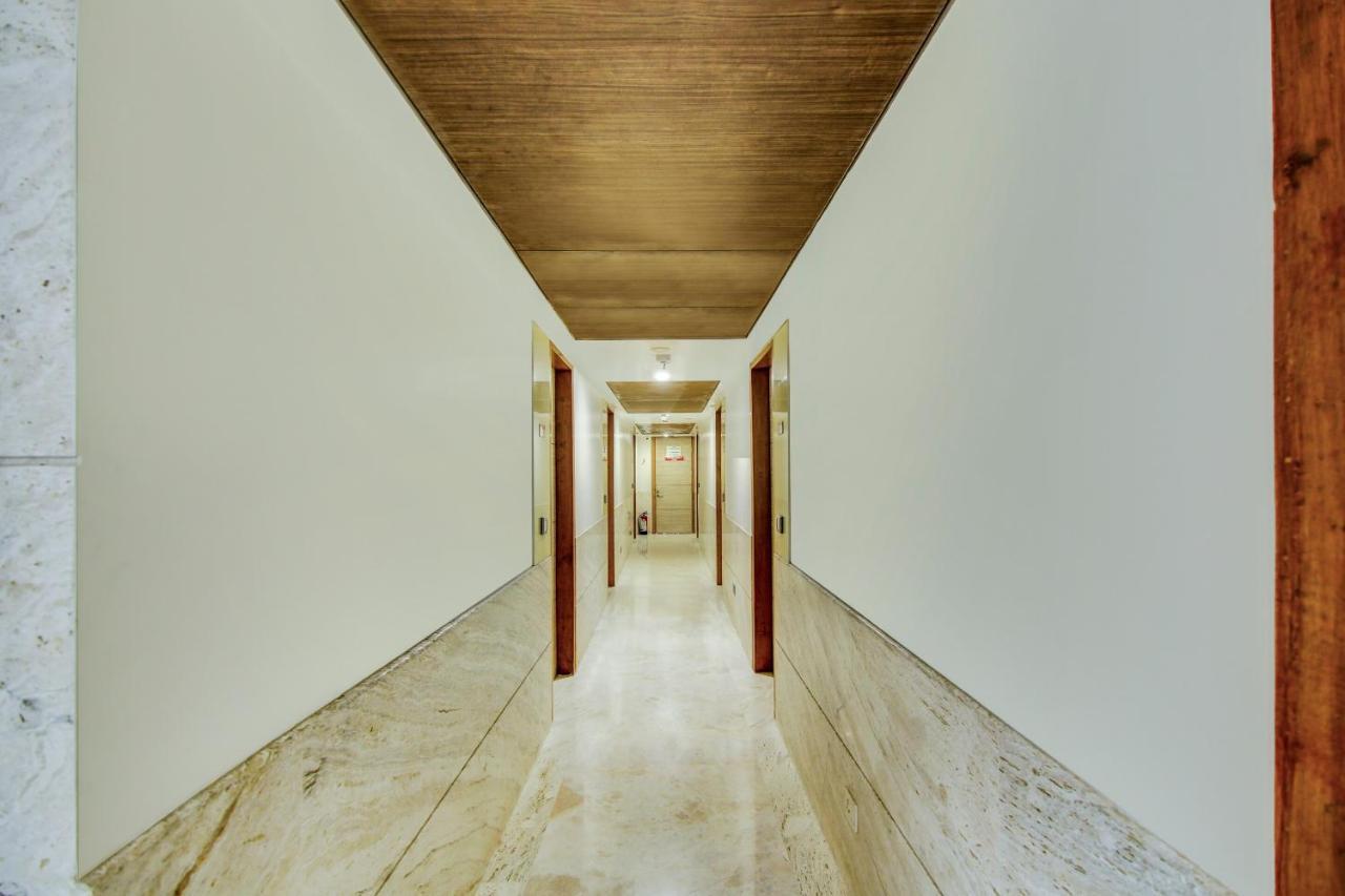 Townhouse Oak Safdarjung Hotel New Delhi Exterior photo