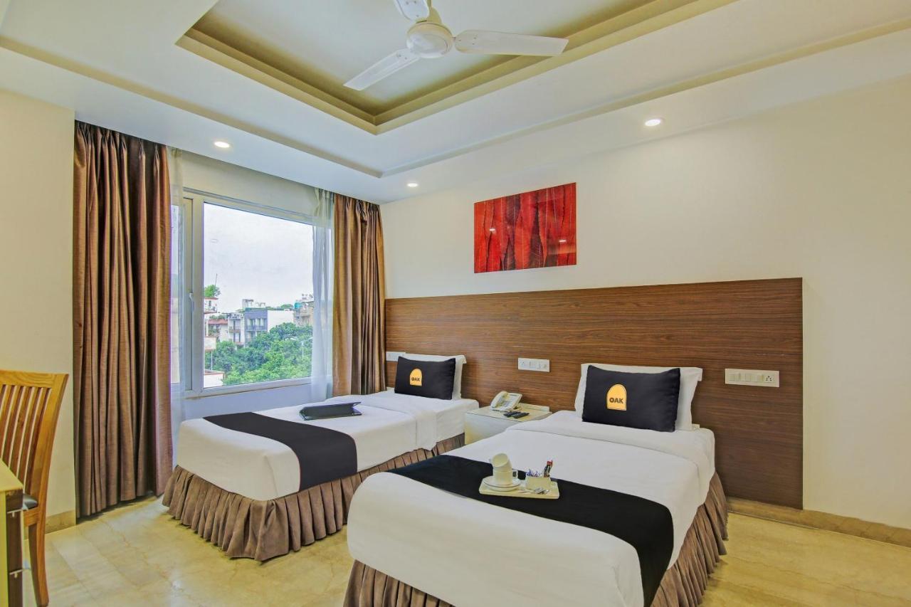 Townhouse Oak Safdarjung Hotel New Delhi Exterior photo