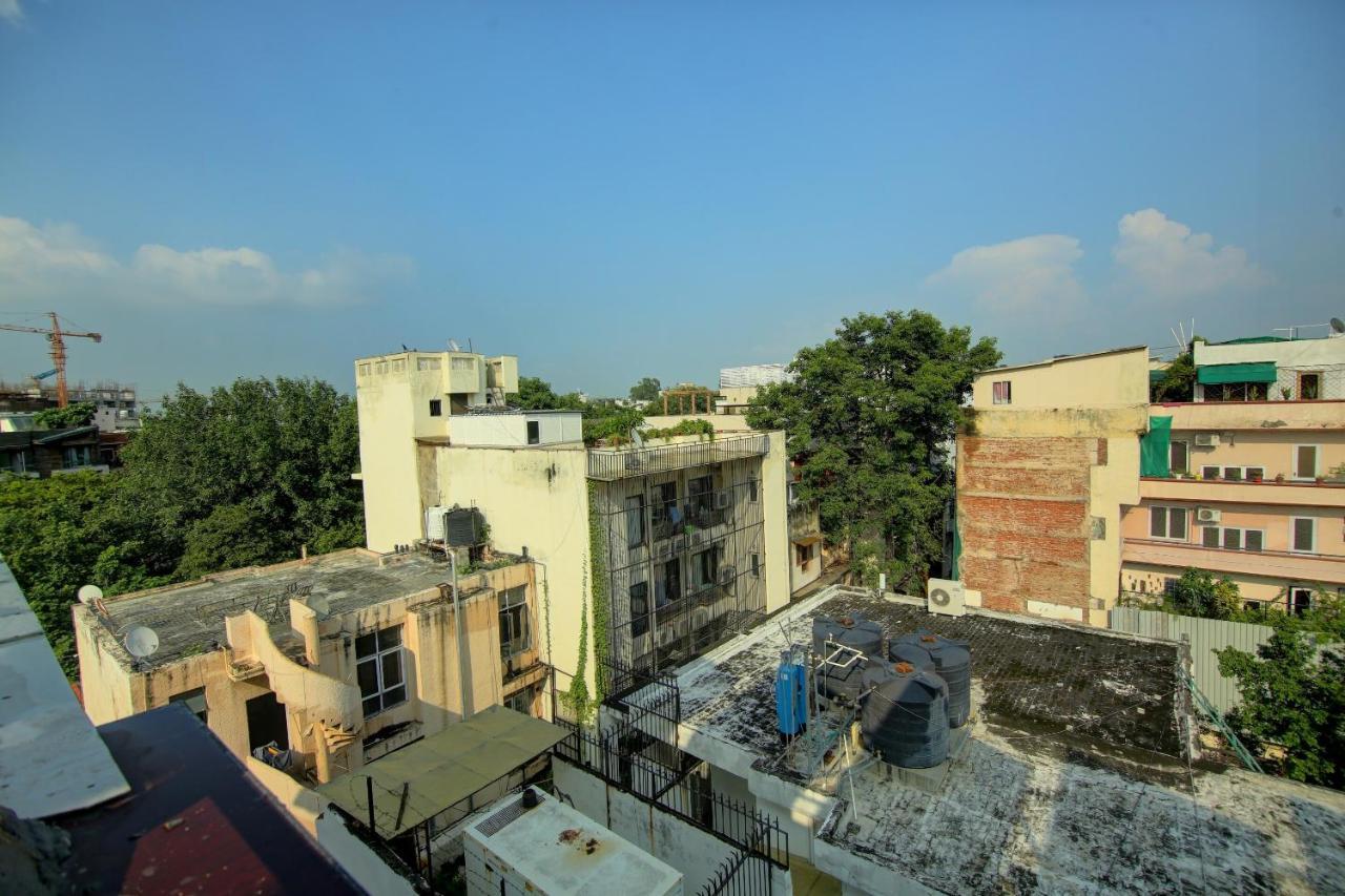 Townhouse Oak Safdarjung Hotel New Delhi Exterior photo